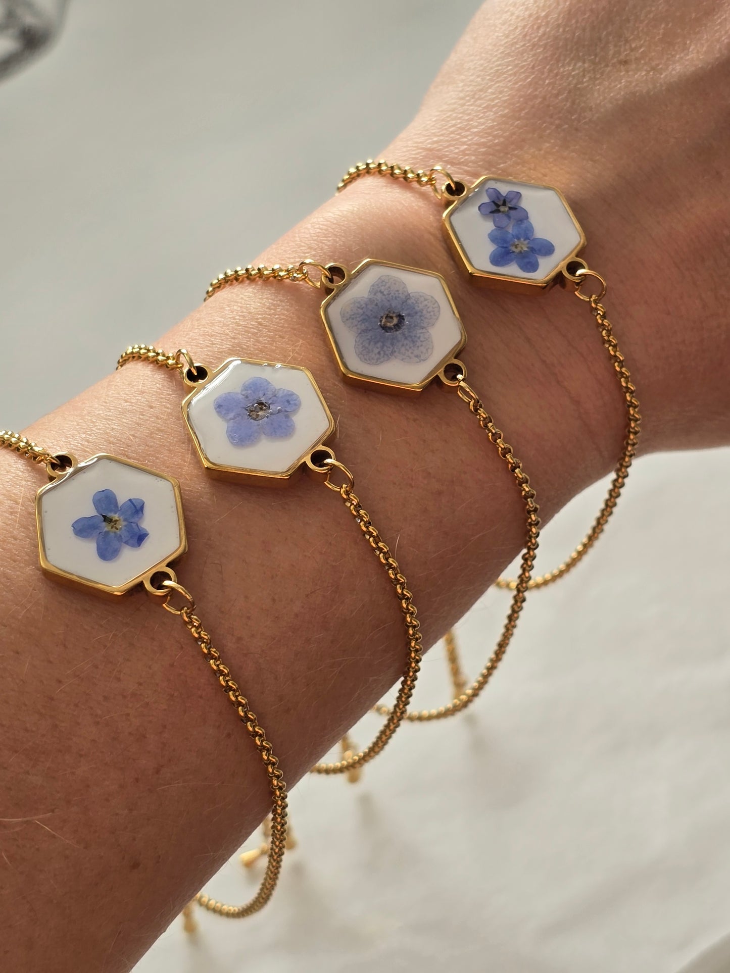Forget Me Not Resin Bracelet "Gold" - Alfia