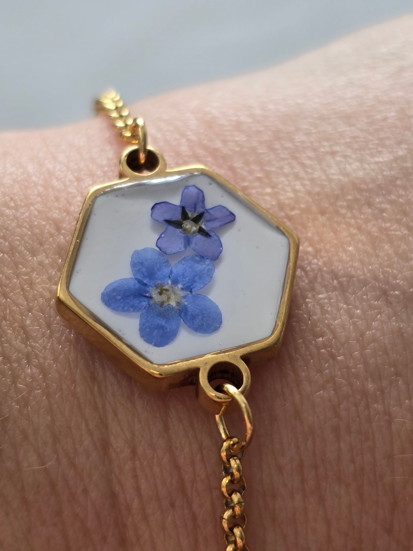 Forget Me Not Resin Bracelet "Gold" - Alfia